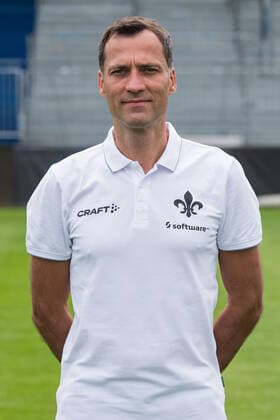 12.07.2021, xfux, Fussball 2.Bundesliga, SV Darmstadt 98, 2.BL, Porträttermin 2021 2022, emonline emspor, v.l. Co-Trainer Kai Peter Schmitz, SV Darmstadt 98, 2.BL, Porträttermin 2021 2022 Darmstadt