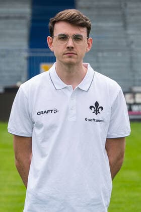 12.07.2021, xfux, Fussball 2.Bundesliga, SV Darmstadt 98, 2.BL, Porträttermin 2021 2022, emonline emspor, v.l. Co-Trainer Analyse Maximilian Hahn, SV Darmstadt 98, 2.BL, Porträttermin 2021 2022 Darmstadt