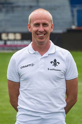 12.07.2021, xfux, Fussball 2.Bundesliga, SV Darmstadt 98, 2.BL, Porträttermin 2021 2022, emonline emspor, v.l. Physiotherapeut Sebastian Pommer, SV Darmstadt 98, 2.BL, Porträttermin 2021 2022 Darmstadt