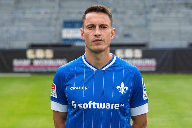 12.07.2021, xfux, Fussball 2.Bundesliga, SV Darmstadt 98, 2.BL, Porträttermin 2021 2022, emonline emspor, v.l. Fabian Schnellhardt, SV Darmstadt 98, 2.BL, Porträttermin 2021 2022, Darmstadt