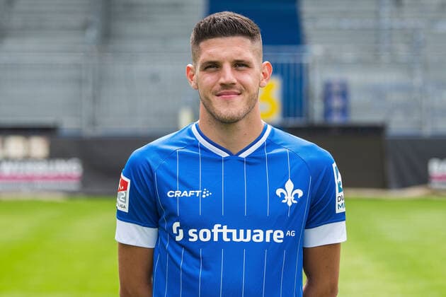 12.07.2021, xfux, Fussball 2.Bundesliga, SV Darmstadt 98, 2.BL, Porträttermin 2021 2022, emonline emspor, v.l. Emir Karic, SV Darmstadt 98, 2.BL, Porträttermin 2021 2022, Darmstadt
