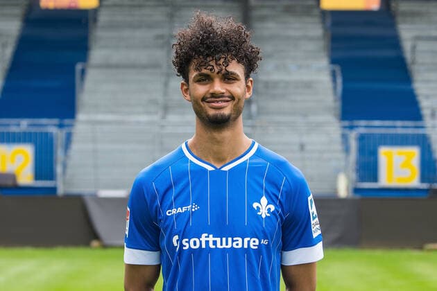 12.07.2021, xfux, Fussball 2.Bundesliga, SV Darmstadt 98, 2.BL, Porträttermin 2021 2022, emonline emspor, v.l. Aaron Seydel, SV Darmstadt 98, 2.BL, Porträttermin 2021 2022, Darmstadt