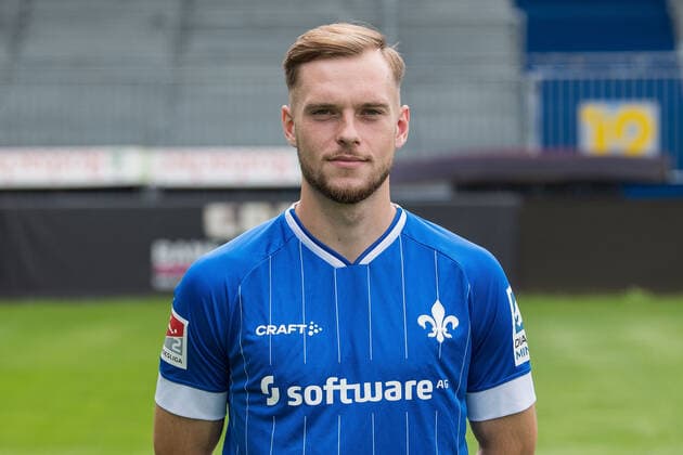 12.07.2021, xfux, Fussball 2.Bundesliga, SV Darmstadt 98, 2.BL, Porträttermin 2021 2022, emonline emspor, v.l. Adrian Stanilewicz, SV Darmstadt 98, 2.BL, Porträttermin 2021 2022, Darmstadt