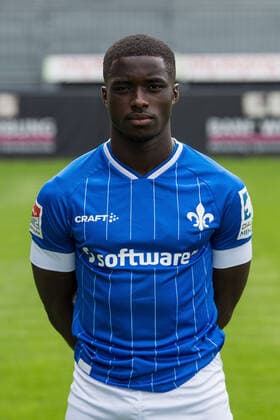 12.07.2021, xfux, Fussball 2.Bundesliga, SV Darmstadt 98, 2.BL, Porträttermin 2021 2022, emonline emspor, v.l. Braydon Manu, SV Darmstadt 98, 2.BL, Porträttermin 2021 2022, Darmstadt