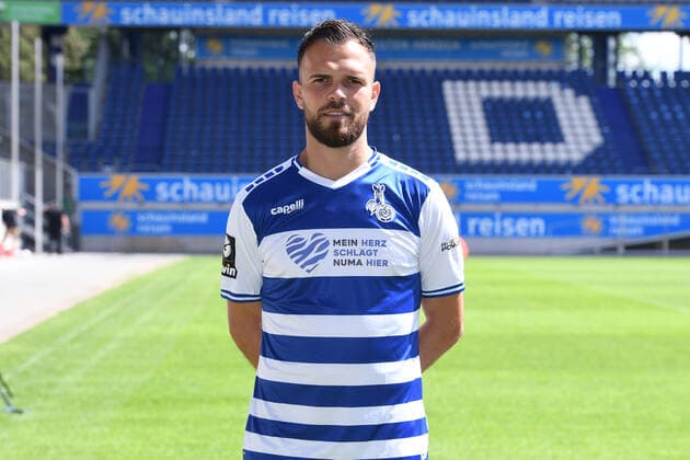 Orhan Ademi ( Duisburg ); MSV Duisburg; 3.Liga, Porträttermin 2021 2022