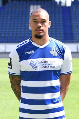 Chinedu Ekene; MSV Duisburg; 3.Liga, Porträttermin 2021 2022