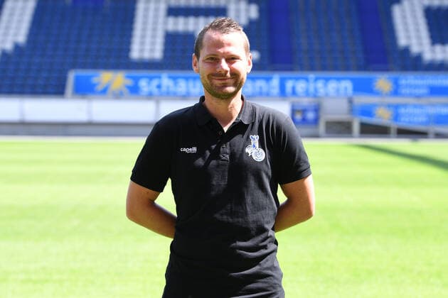Arthur Jarzombek ( Physiotherapeut ); MSV Duisburg; 3.Liga, Porträttermin 2021 2022