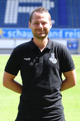 Arthur Jarzombek ( Physiotherapeut ); MSV Duisburg; 3.Liga, Porträttermin 2021 2022