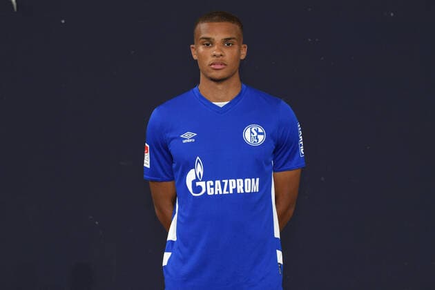 Malick Thiaw; FC Schalke 04; 1.BL, Porträttermin 2021 2022 Gelsenkirchen Nordrhein-Westfalen Deutschland