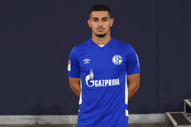 Levent Mercan; FC Schalke 04; 1.BL, Porträttermin 2021 2022 Gelsenkirchen Nordrhein-Westfalen Deutschland