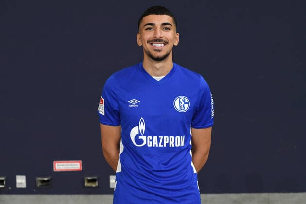 Nassim Boujellab; FC Schalke 04; 1.BL, Porträttermin 2021 2022 Gelsenkirchen Nordrhein-Westfalen Deutschland
