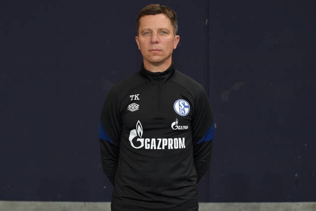 Physiotherapeut Thomas Kühn; FC Schalke 04; 1.BL, Porträttermin 2021 2022 Gelsenkirchen Nordrhein-Westfalen Deutschland