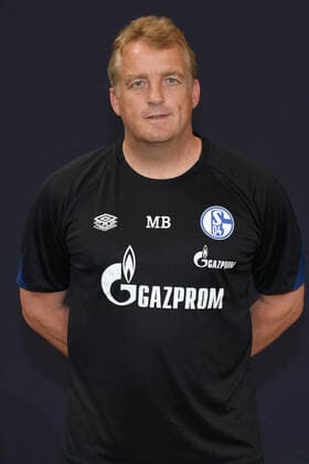Co Trainer Mike Büskens; FC Schalke 04; 1.BL, Porträttermin 2021 2022 Gelsenkirchen Nordrhein-Westfalen Deutschland