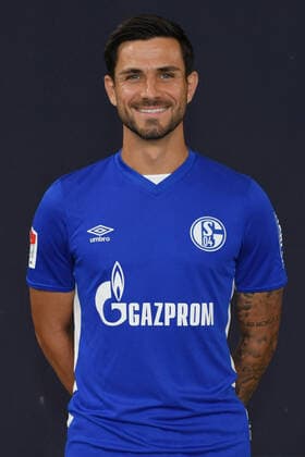Danny Latza; FC Schalke 04; 1.BL, Porträttermin 2021 2022 Gelsenkirchen Nordrhein-Westfalen Deutschland