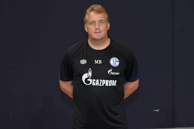 Co Trainer Mike Büskens; FC Schalke 04; 1.BL, Porträttermin 2021 2022 Gelsenkirchen Nordrhein-Westfalen Deutschland