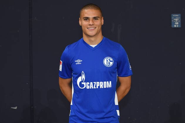 Can Bozdogan; FC Schalke 04; 1.BL, Porträttermin 2021 2022 Gelsenkirchen Nordrhein-Westfalen Deutschland