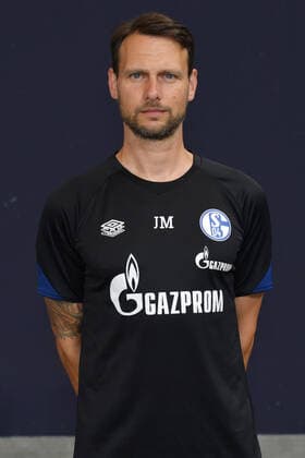 Athletiktrainer Jörn Menger; FC Schalke 04; 1.BL, Porträttermin 2021 2022 Gelsenkirchen Nordrhein-Westfalen Deutschland