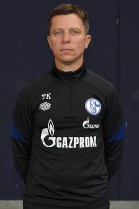 Physiotherapeut Thomas Kühn; FC Schalke 04; 1.BL, Porträttermin 2021 2022 Gelsenkirchen Nordrhein-Westfalen Deutschland
