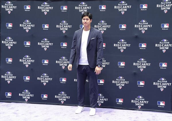 Los Angeles Angels Shohei Ohtani poses during the MLB, Baseball Herren, USA All-Star Red Carpet Show at Coors Field in Denver, Colorado, on Tuesday, July 13, 2021.  DEN20210713502 BOBxSTRONG