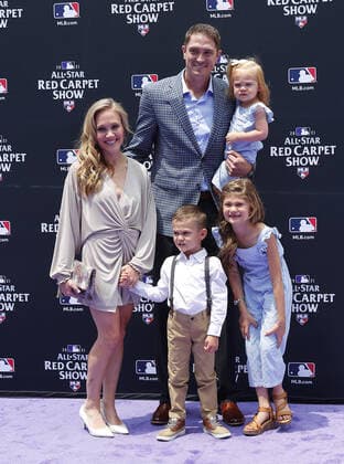 Texas Rangers Kyle Gibson poses with his family during the MLB, Baseball Herren, USA All-Star Red Carpet Show at Coors Field in Denver, Colorado, on Tuesday, July 13, 2021.  DEN20210713536 BOBxSTRONG