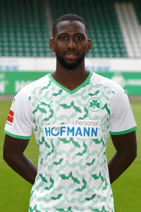 07.07.2021 - SpVgg Greuther Fürth ( Kleeblatt Spielvereinigung ) - 1. Fussball Bundesliga - Saison 2021 2022 - Fototermin Porträttermin - - Einzelbild Einzelfoto Portrait Porträt Kopfbild - Abdourahmane Barry (32, SpVgg Greuther Fürth )