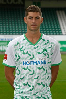 07.07.2021 - SpVgg Greuther Fürth ( Kleeblatt Spielvereinigung ) - 1. Fussball Bundesliga - Saison 2021 2022 - Fototermin Porträttermin - - Einzelbild Einzelfoto Portrait Porträt Kopfbild - Emil Berggreen (9, SpVgg Greuther Fürth )