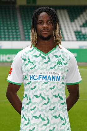 07.07.2021 - SpVgg Greuther Fürth ( Kleeblatt Spielvereinigung ) - 1. Fussball Bundesliga - Saison 2021 2022 - Fototermin Porträttermin - - Einzelbild Einzelfoto Portrait Porträt Kopfbild - Gideon Jung ( 23, SpVgg Greuther Fürth )