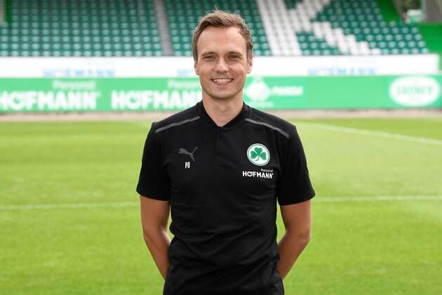 07.07.2021 - SpVgg Greuther Fürth ( Kleeblatt Spielvereinigung ) - 1. Fussball Bundesliga - Saison 2021 2022 - Fototermin Porträttermin - - Einzelbild Einzelfoto Portrait Porträt Kopfbild - Dr. Pascal Oppel (Teamarzt SpVgg Greuther Fürth )