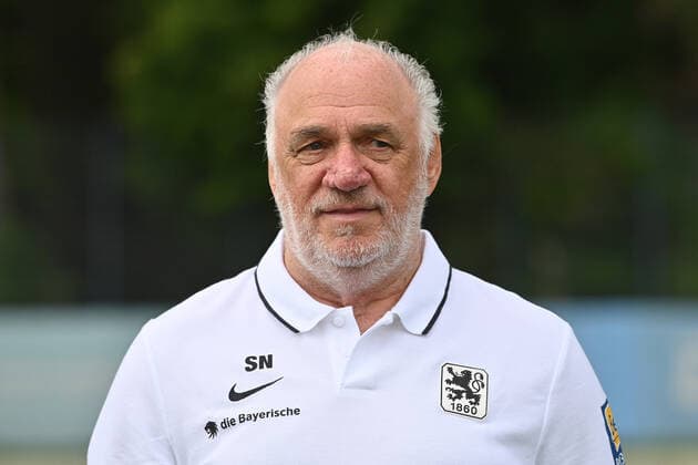 Zeugwart Norbert STEGMANN (TSV 1860 Muenchen),3.Liga,Portraettermin 2021 2022