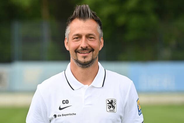Co-Trainer Oliver BEER (TSV 1860 Muenchen),3.Liga,Portraettermin 2021 2022