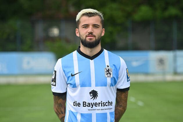 Keanu STAUDE (TSV 1860 Muenchen), 3.Liga,Portraettermin 2021 2022