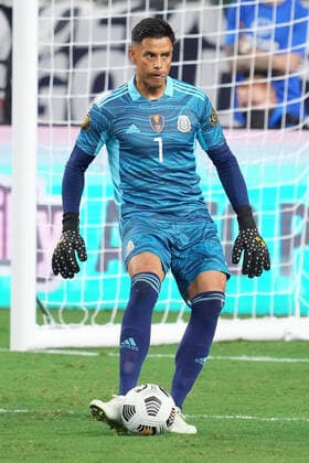 ARLINGTON, TX - JULY 10: Mexico goalkeeper Alfredo Talavera (1) dribbles the ball in action during a CONCACAF Gold Cup group stage match between Mexico and Trinidad & Tobago on July 10, 2021 at AT&T Stadium in Arlington, TX. (Photo by Robin Alam Icon Sportswire) SOCCER: JUL 10 Concacaf Gold Cup - Mexico v Trinidad & Tobago Icon164210710220
