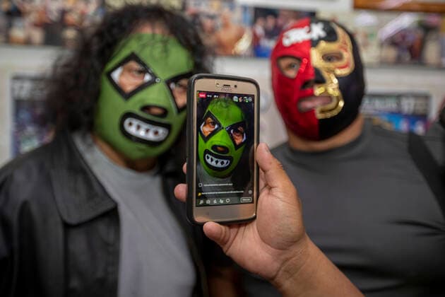 Wrestling Event press conference, PK, Pressekonferenz To Celebrate 37th Anniversary Of Blue Demon Jr MEXICO CITY, MEXICO - JULY 14: Wrestlers Hijo del Espectro Jr. and Mr. Jack during a Press Conference to promote a wrestling event at the Lopez Mateos Arena to celebrate the 37th anniversary of sports career of the wrestling legend Blue Demon Jr at Taqueria Chabelo on July 14, 2021 in Mexico City, Mexico. Copyright: xRicardoxFloresx EYEPIXGROUP_RFE_14072021_10563