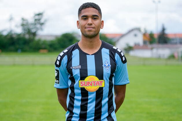Malik Mikona; SV Waldhof Mannheim; 3.Liga, Porträttermin 2021 2022
