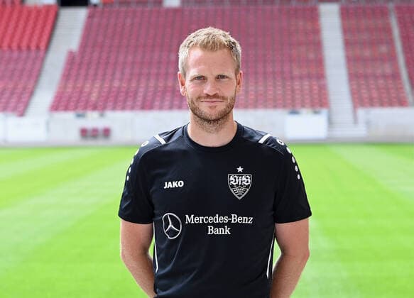 FUSSBALL 1. BUNDESLIGA SAISON 2021 2022 12.07.2021 Fototermin beim VfB Stuttgart in der Mercedes Benz Arena: Co Trainer Peter Perchtold