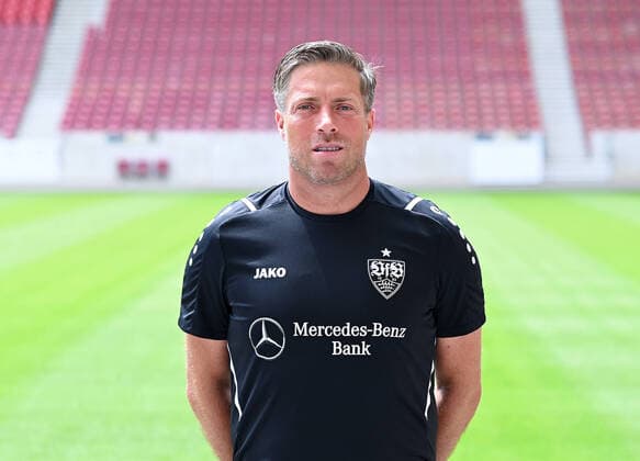 FUSSBALL 1. BUNDESLIGA SAISON 2021 2022 12.07.2021 Fototermin beim VfB Stuttgart in der Mercedes Benz Arena: Co Trainer Michael Wimmer