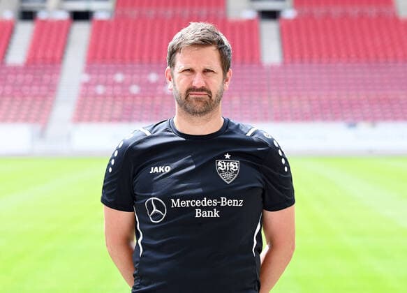 FUSSBALL 1. BUNDESLIGA SAISON 2021 2022 12.07.2021 Fototermin beim VfB Stuttgart in der Mercedes Benz Arena: Physiotherapeut Matthias Hahn