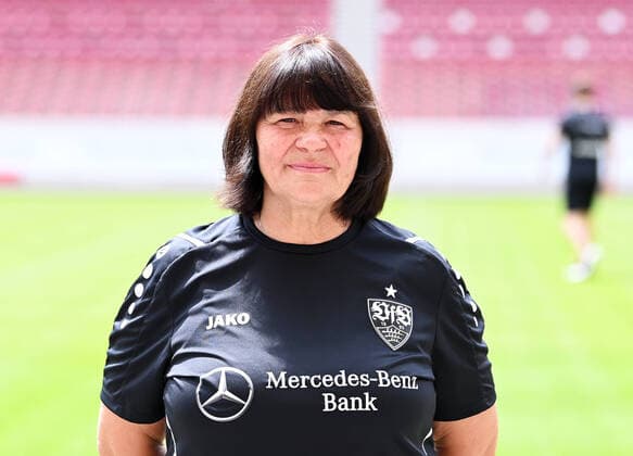 FUSSBALL 1. BUNDESLIGA SAISON 2021 2022 12.07.2021 Fototermin beim VfB Stuttgart in der Mercedes Benz Arena: Zeugwartin Gordana Markovic-Masala