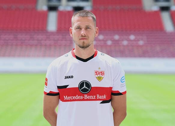 FUSSBALL 1. BUNDESLIGA SAISON 2021 2022 12.07.2021 Fototermin beim VfB Stuttgart in der Mercedes Benz Arena: Waldemar Anton
