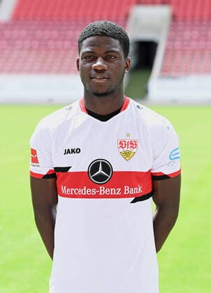 FUSSBALL 1. BUNDESLIGA SAISON 2021 2022 12.07.2021 Fototermin beim VfB Stuttgart in der Mercedes Benz Arena: Clinton Mola