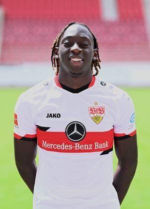 FUSSBALL 1. BUNDESLIGA SAISON 2021 2022 12.07.2021 Fototermin beim VfB Stuttgart in der Mercedes Benz Arena: Tanguy Coulibaly