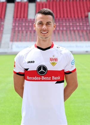 FUSSBALL 1. BUNDESLIGA SAISON 2021 2022 12.07.2021 Fototermin beim VfB Stuttgart in der Mercedes Benz Arena: Erik Thommy