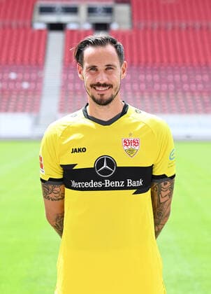 FUSSBALL 1. BUNDESLIGA SAISON 2021 2022 12.07.2021 Fototermin beim VfB Stuttgart in der Mercedes Benz Arena: Torwart Jens Grahl