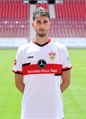 FUSSBALL 1. BUNDESLIGA SAISON 2021 2022 12.07.2021 Fototermin beim VfB Stuttgart in der Mercedes Benz Arena: Atakan Karazor