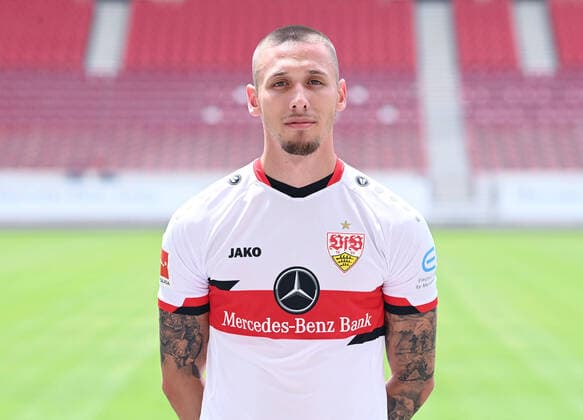 FUSSBALL 1. BUNDESLIGA SAISON 2021 2022 12.07.2021 Fototermin beim VfB Stuttgart in der Mercedes Benz Arena: Darko Churlinov