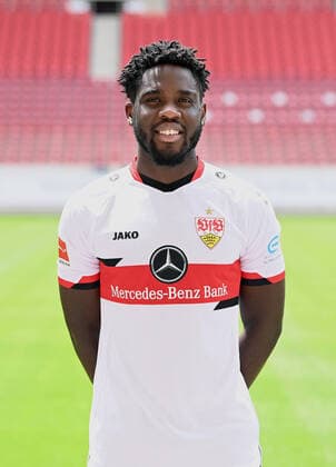 FUSSBALL 1. BUNDESLIGA SAISON 2021 2022 12.07.2021 Fototermin beim VfB Stuttgart in der Mercedes Benz Arena: Orel Mangala
