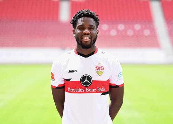 FUSSBALL 1. BUNDESLIGA SAISON 2021 2022 12.07.2021 Fototermin beim VfB Stuttgart in der Mercedes Benz Arena: Orel Mangala