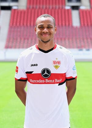 FUSSBALL 1. BUNDESLIGA SAISON 2021 2022 12.07.2021 Fototermin beim VfB Stuttgart in der Mercedes Benz Arena: Nikolas Nartey