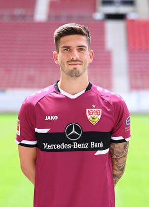 FUSSBALL 1. BUNDESLIGA SAISON 2021 2022 12.07.2021 Fototermin beim VfB Stuttgart in der Mercedes Benz Arena: Torwart Fabian Bredlow