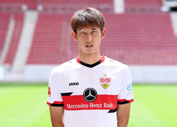FUSSBALL 1. BUNDESLIGA SAISON 2021 2022 12.07.2021 Fototermin beim VfB Stuttgart in der Mercedes Benz Arena: Hiroki Ito